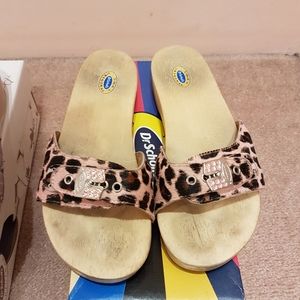 Dr. Scholl's Pink and black leopard print sandals